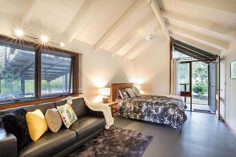 Airlie Beach Eco Cabins - Adults Only - Accommodation Search 21
