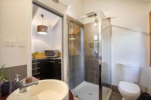 Airlie Beach Eco Cabins - Adults Only - Accommodation Search 30