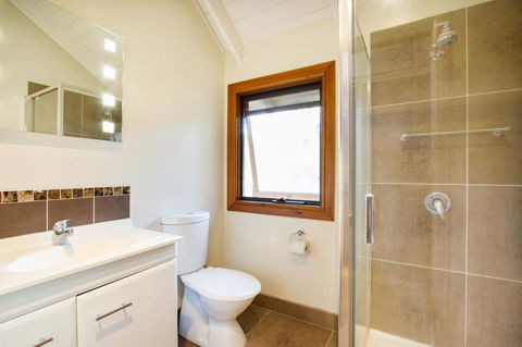 Airlie Beach Eco Cabins - Adults Only - Accommodation Search 15