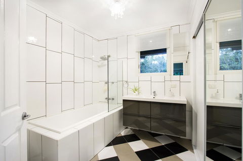 Airlie Beach Eco Cabins - Adults Only - Accommodation Search 35