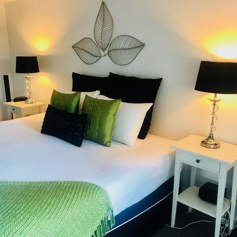 Hotel Laguna - Accommodation Search 9