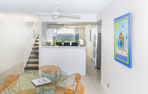 Noosa Hill Resort - Accommodation Search 16