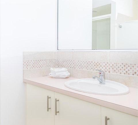 Noosa Hill Resort - Accommodation Search 38