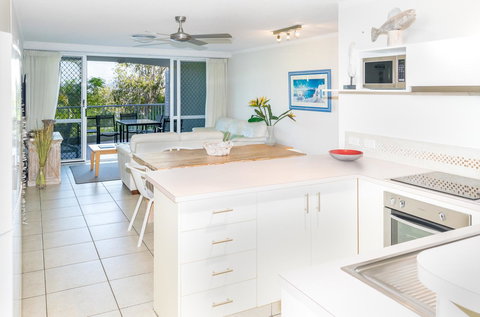 Noosa Hill Resort - Accommodation Search 35