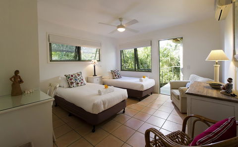 The Retreat Beach Houses - Accommodation Search 10