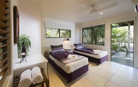 The Retreat Beach Houses - Accommodation Search 16