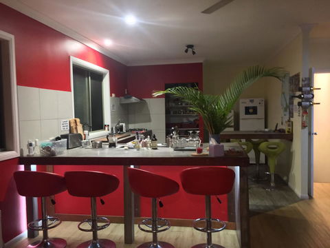 KiteSurf 1770 Beach House - Accommodation Search 2