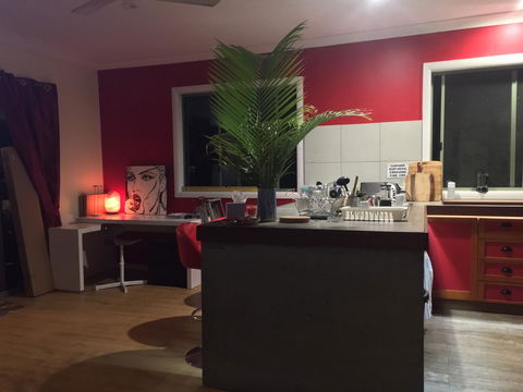 KiteSurf 1770 Beach House - Accommodation Search 11