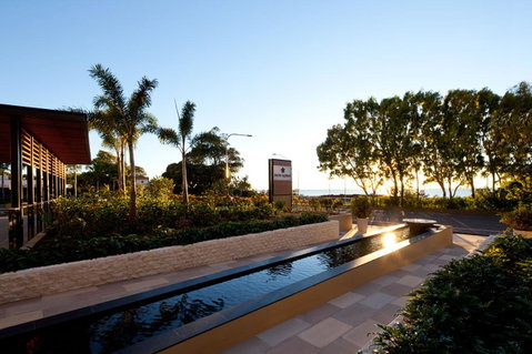 Oaks Redcliffe Mon Komo Suites - Accommodation Search 4