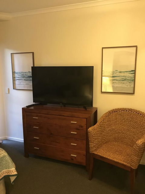 Riverside - Accommodation Search 25
