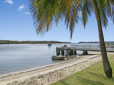Riverside - Accommodation Search 26
