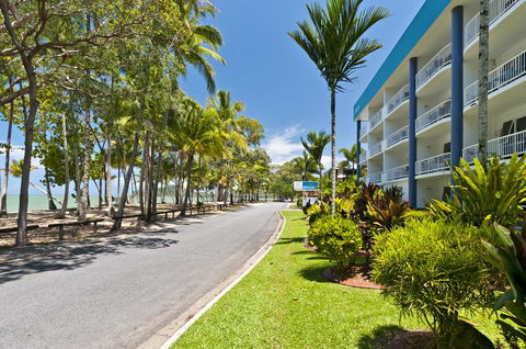 Agincourt Beachfront Apartments - Accommodation Search 11