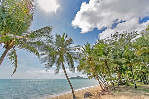 Agincourt Beachfront Apartments - Accommodation Search 3