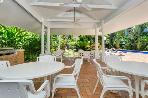 Agincourt Beachfront Apartments - Accommodation Search 10