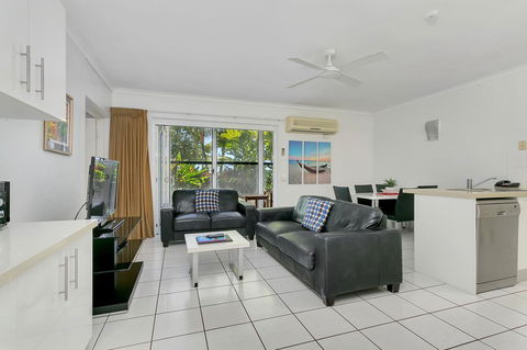 Agincourt Beachfront Apartments - Accommodation Search 15