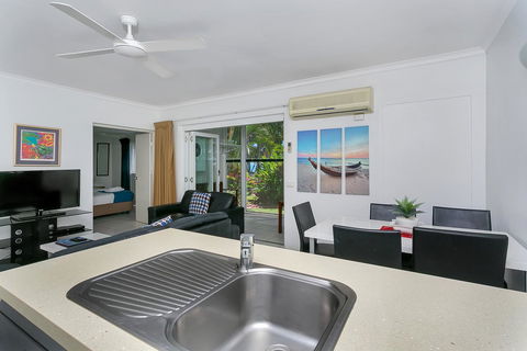 Agincourt Beachfront Apartments - Accommodation Search 14