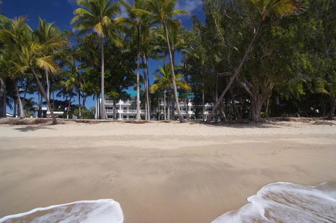 Agincourt Beachfront Apartments - Accommodation Search 24