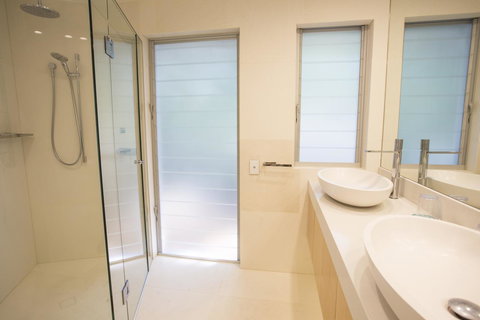 The Cove Noosa - Accommodation Search 39