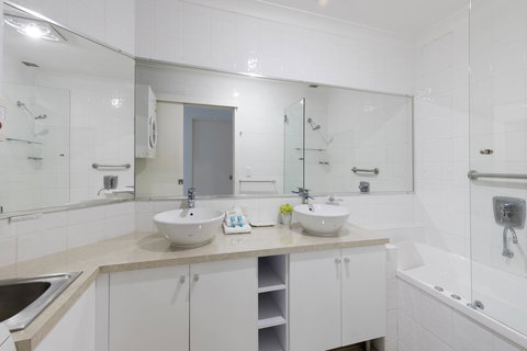Noosa Shores Resort - Accommodation Search 16