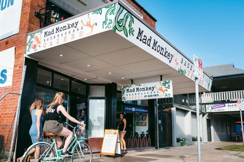 Mad Monkey Central - Accommodation Search 1