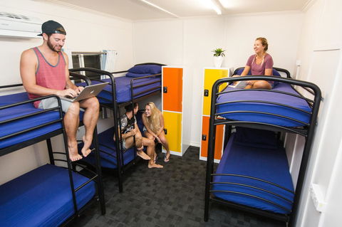 Mad Monkey Central - Accommodation Search 21