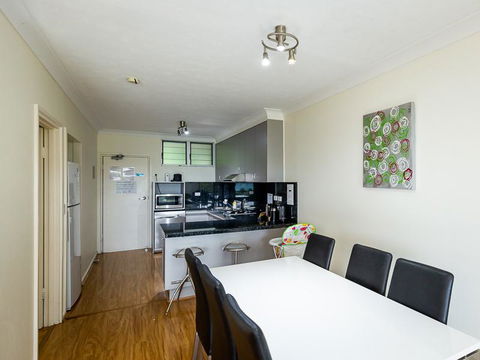 Beach Lodges - Accommodation Search 28