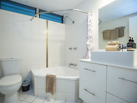 Beach Lodges - Accommodation Search 26