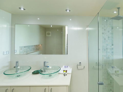 Beach Lodges - Accommodation Search 8