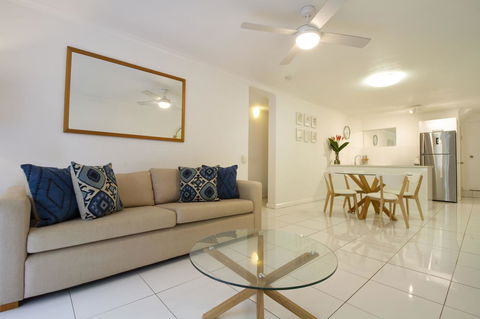 The White House Port Douglas - Accommodation Search 2