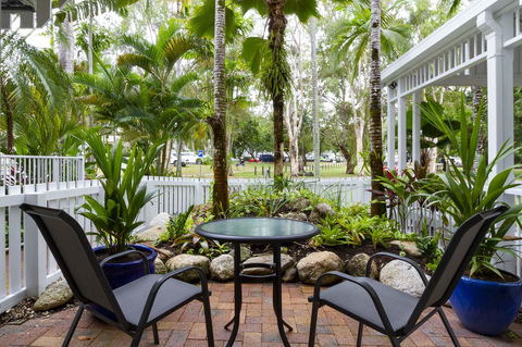 The White House Port Douglas - Accommodation Search 9