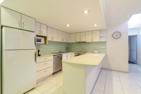 The White House Port Douglas - Accommodation Search 22