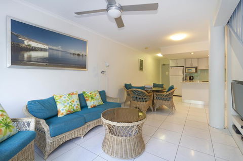 The White House Port Douglas - Accommodation Search 24