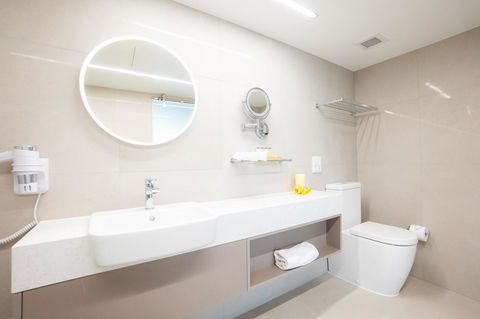 Pacific Hotel Cairns - Accommodation Search 21