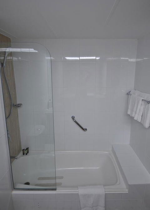 Pacific Hotel Cairns - Accommodation Search 40