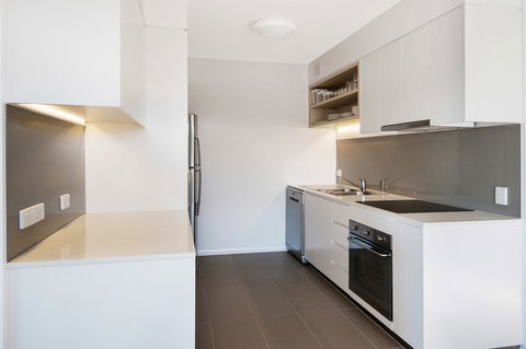 Allure Hotel & Apartments - Accommodation Search 38