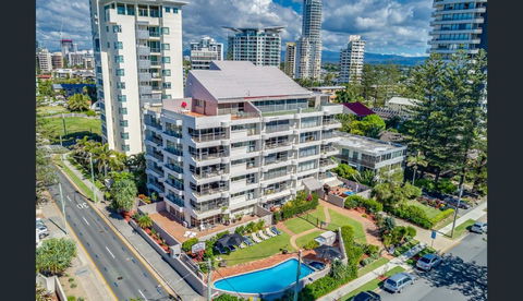 Surfers Chalet - Accommodation Search 30