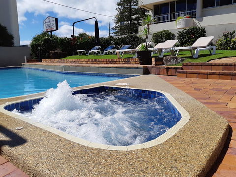 Surfers Chalet - Accommodation Search 2