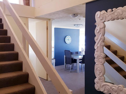 Surfers Chalet - Accommodation Search 34