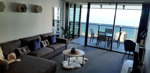 Circle Luxury Holidays - Accommodation Search 14