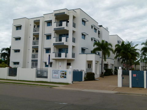 Madison Ocean Breeze Apartments - Accommodation Search 2