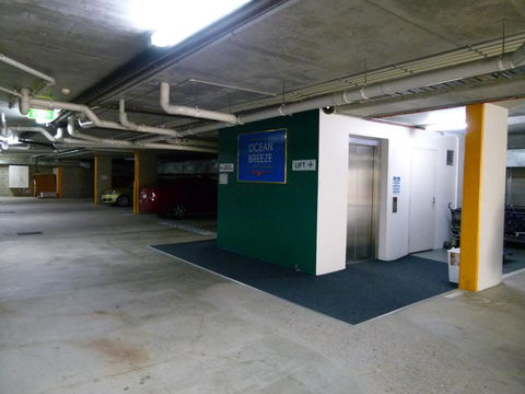 Madison Ocean Breeze Apartments - Accommodation Search 37