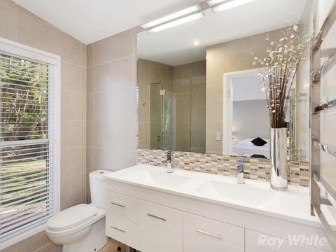 Beach House On Tradewinds Avenue - Accommodation Search 8