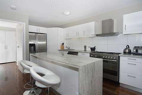 Beach House On Tradewinds Avenue - Accommodation Search 4