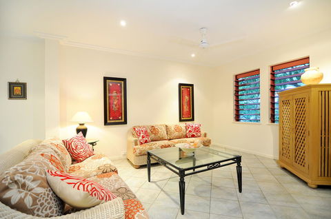 Oasis At Palm Cove - Accommodation Search 17