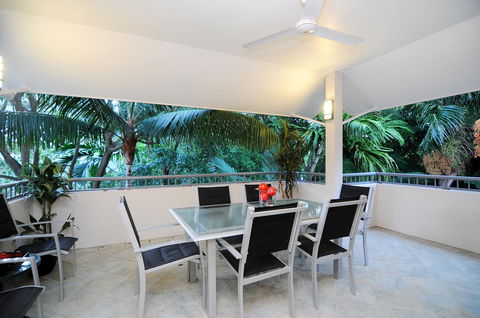 Oasis At Palm Cove - Accommodation Search 11