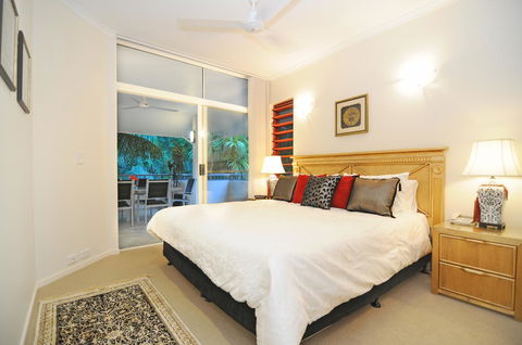 Oasis At Palm Cove - Accommodation Search 3