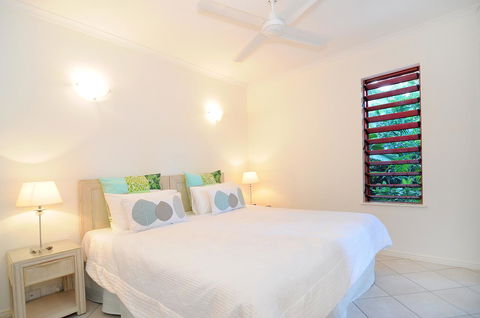 Oasis At Palm Cove - Accommodation Search 7