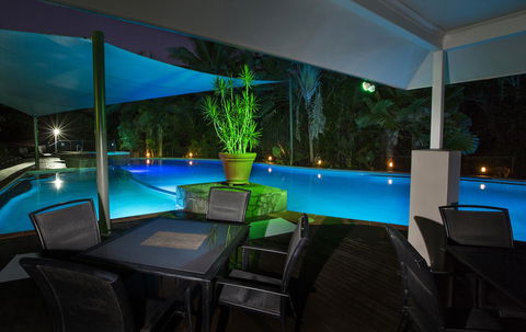 Oasis At Palm Cove - Accommodation Search 8
