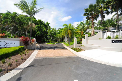 Oasis At Palm Cove - Accommodation Search 33