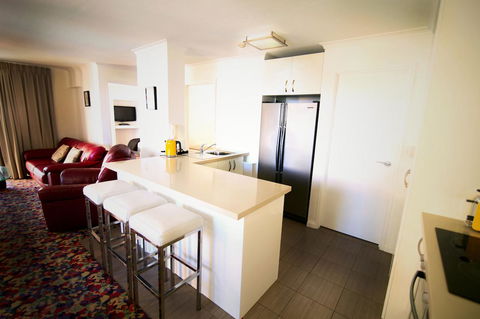 Grosvenor Beachfront Apartments Surfers Paradise - Accommodation Search 4
